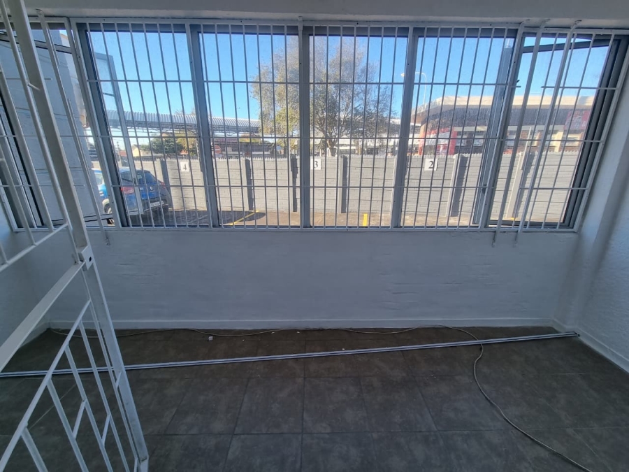 To Let 1 Bedroom Property for Rent in Mowbray Western Cape